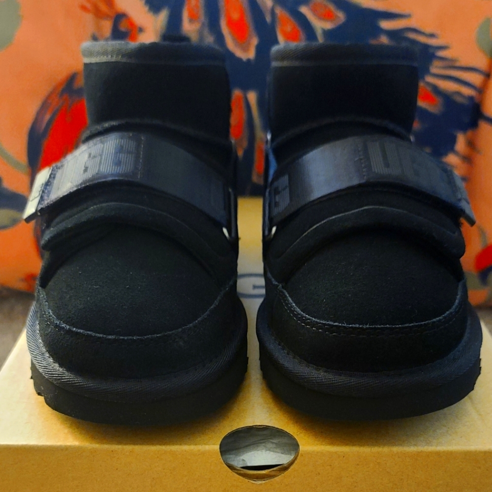 Womens Ugg Classic Ultra Mini Hybrid Size 5